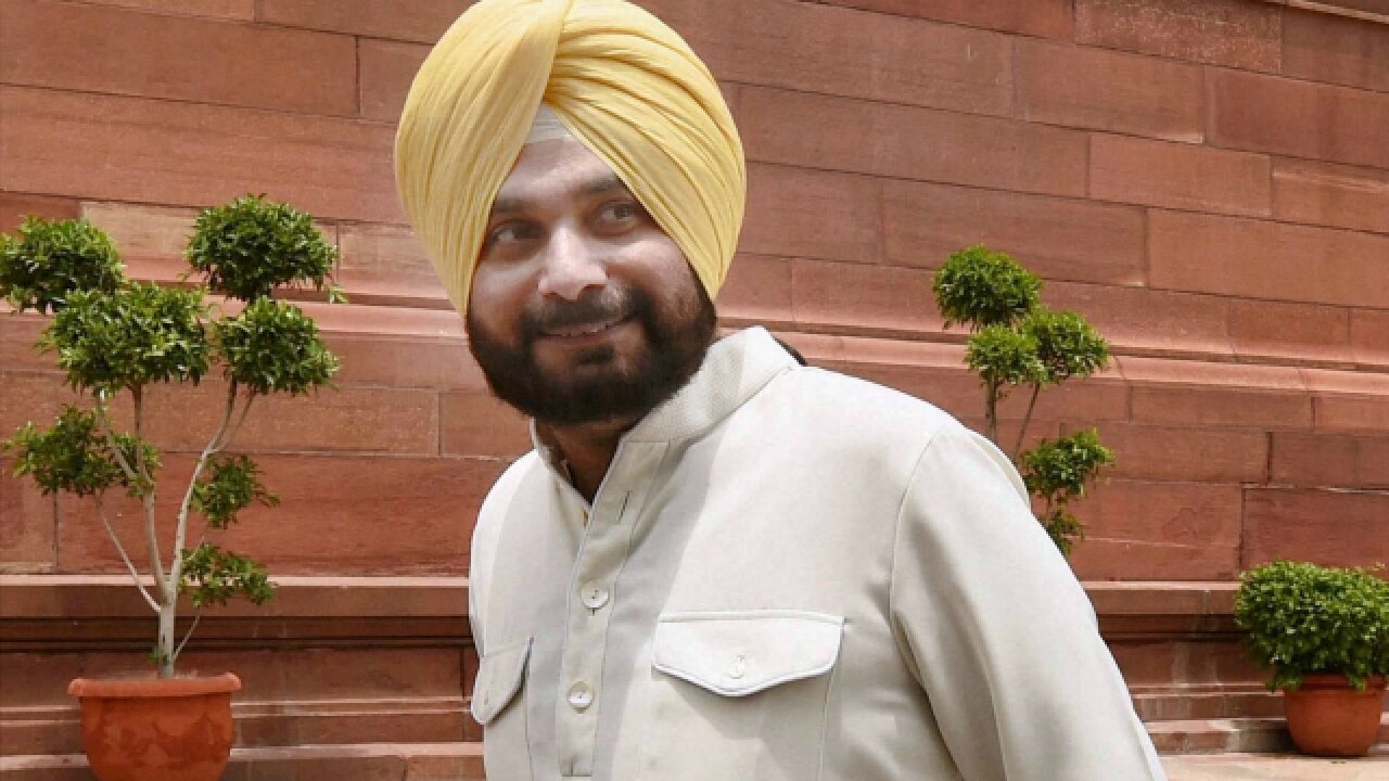 Navjot Singh Sidhu Breaks Silence But Doesn T Divulge Next Move