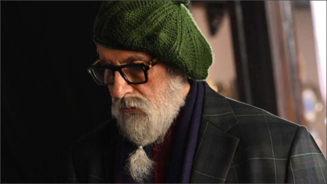 First Look Out Amitabh Bachchan Looks UNRECOGNIZABLE In The Mystery