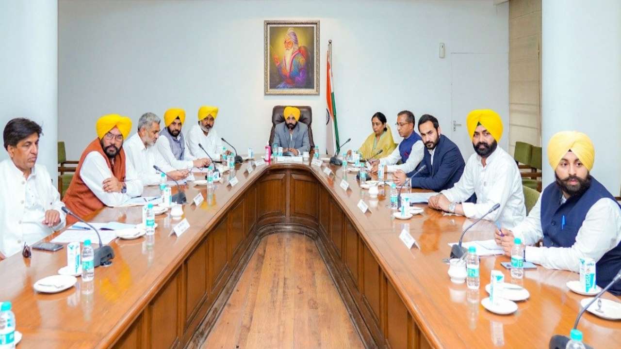 Punjab 10 MLAs Take Oath In First AAP Cabinet Led By CM Bhagwant Mann