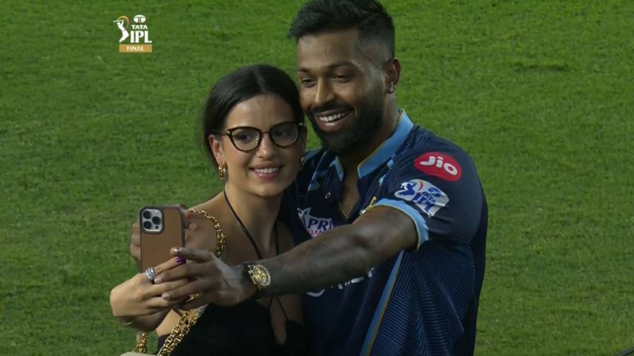 Ipl Hardik Pandya S Wife Natasa Stankovic Gets Emotional After Gujarat Titans Lift Trophy