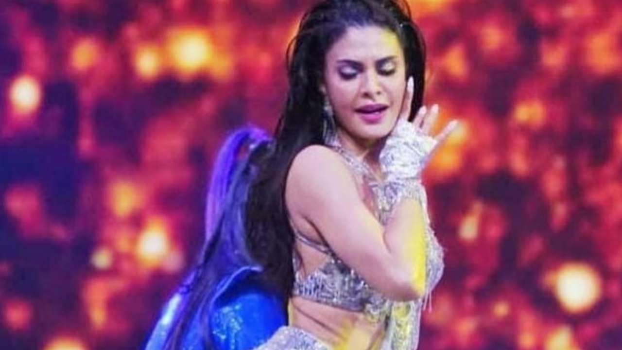 IIFA Awards 2023 Salman Khan Nora Fatehi Kriti Sanon Set The Stage