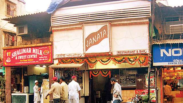 Bmc Engineers Hand In Glove With Builders Activists Mumbai Nyoooz For 11 days in march, the building proposal department of the brihanmumbai municipal corporation (bmc) wasn't sure if it was meant to do its job.