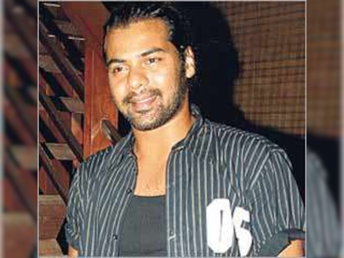 Shabbir hurt on the sets