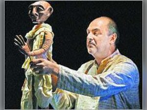Puppets in search of the truth