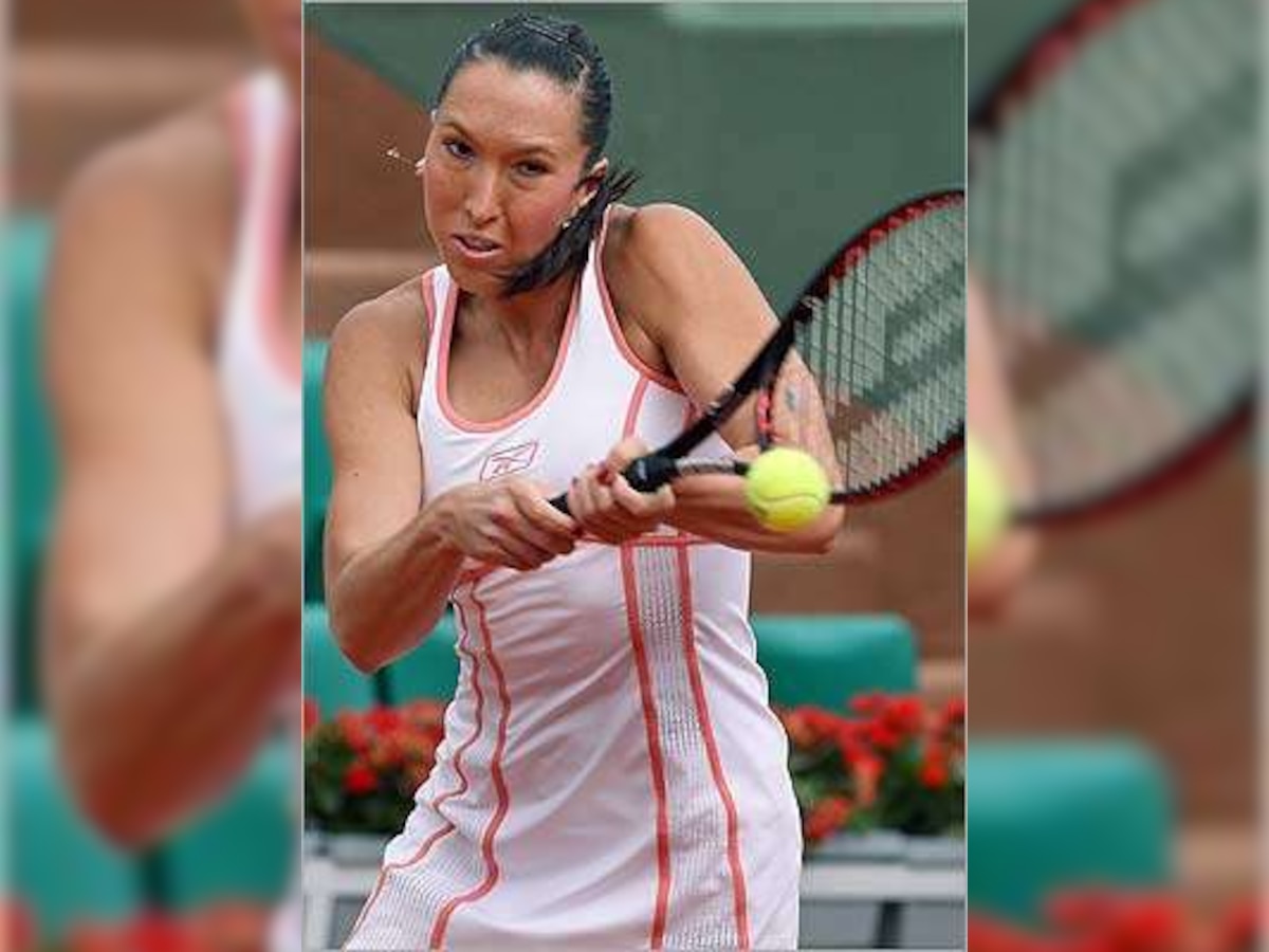 Janovic cruises into French Open second round