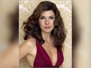 Marisa Tomei's secret to her slim waist - hula-hooping!