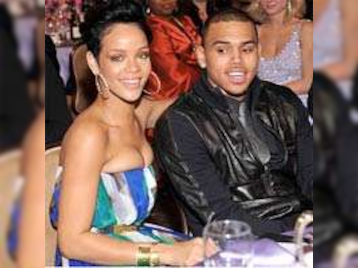 Rihanna, Chris Brown back together?