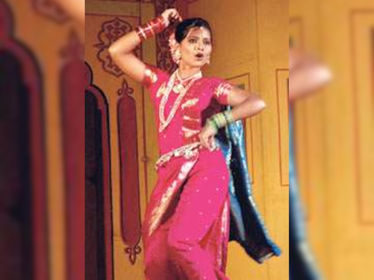 Lavani 'dhoom macha de!'