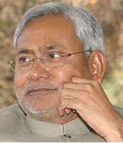 Nitish rubbishes Sheila's claim of him aligning with Congress