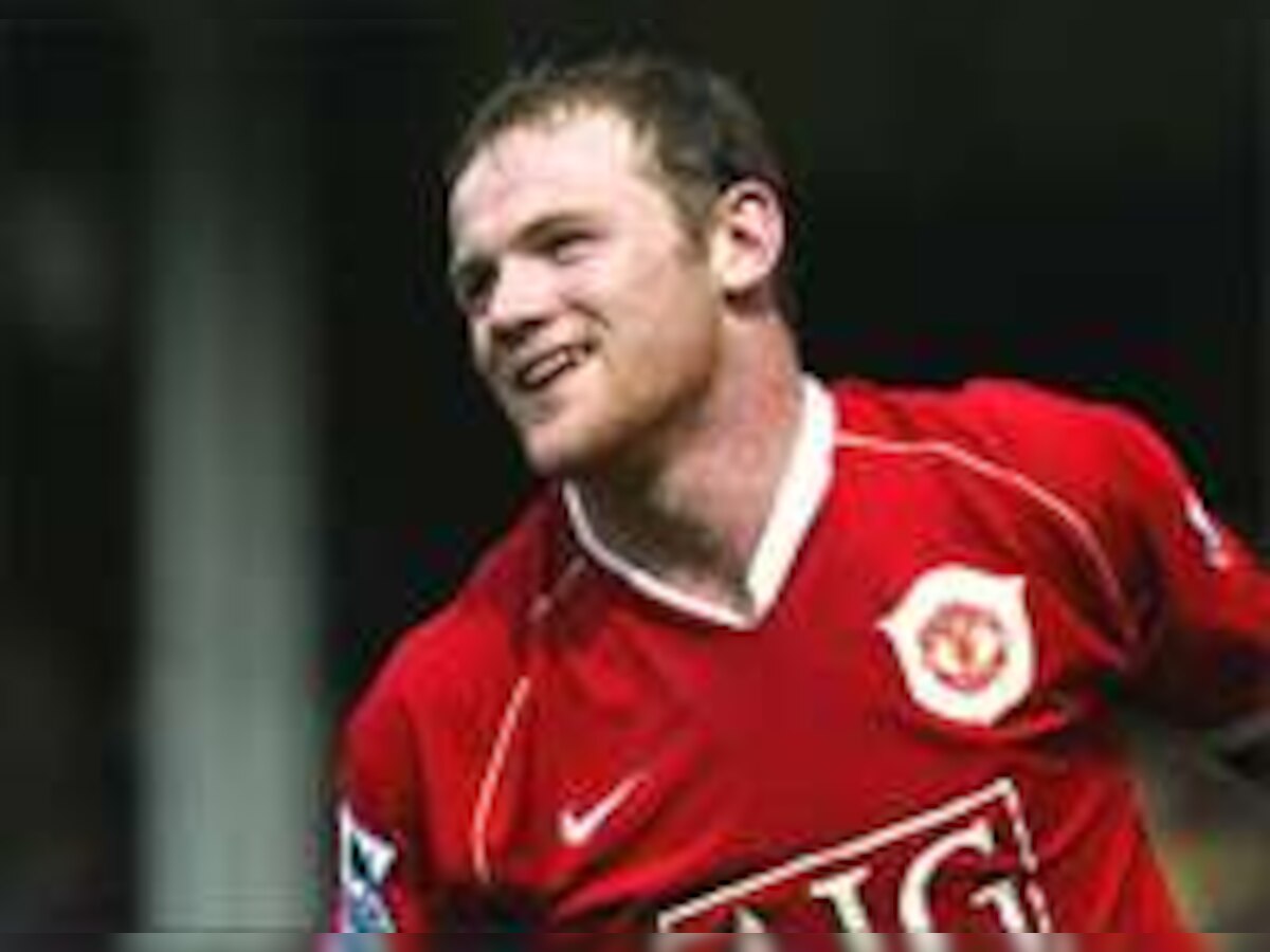 Wayne Rooney cheers Fergie’s grandson in hospital