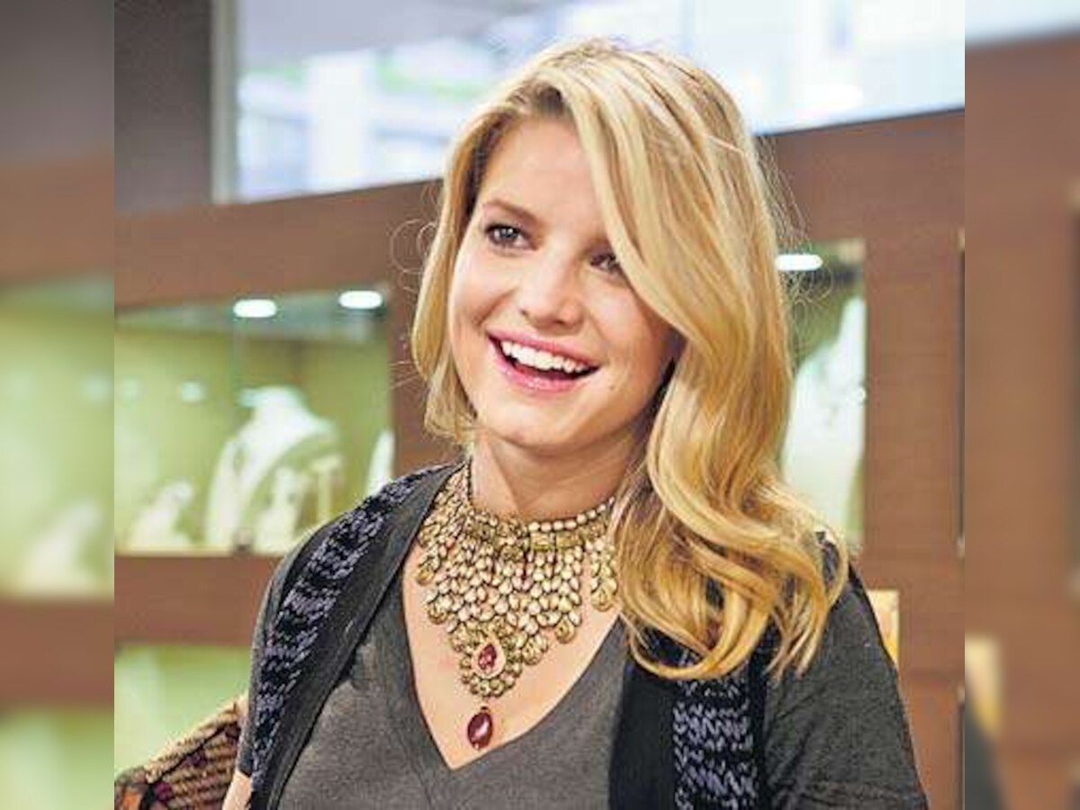 Jessica Simpson footloose in Mumbai