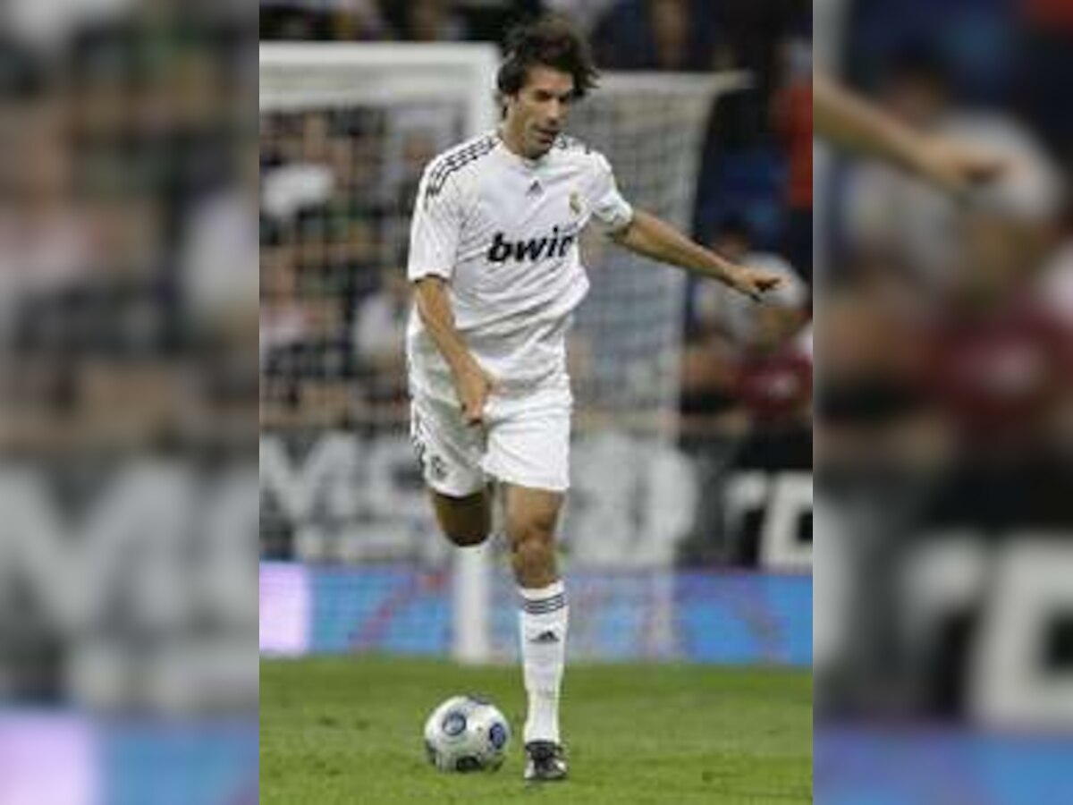 Real Madrid's Ruud Van Nistelrooy back to full fitness