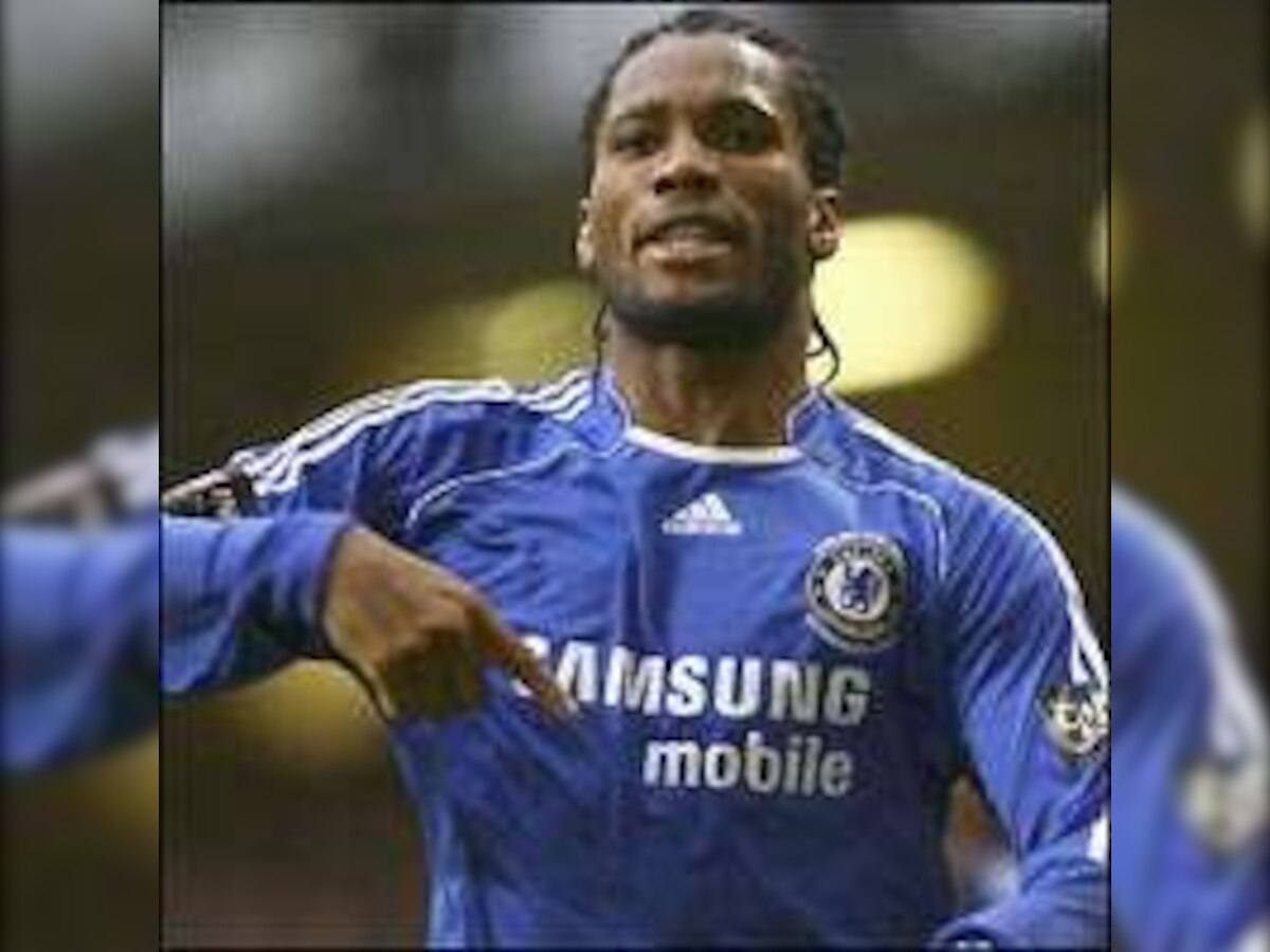 Chelsea’s Drogba taunts title rivals Man U