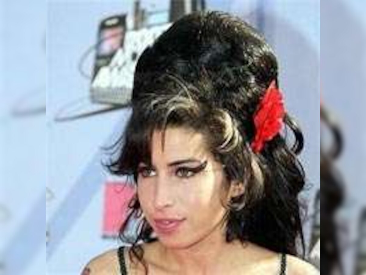 Amy Winehouse to re-marry Blake Fielder-Civil in St Lucia?