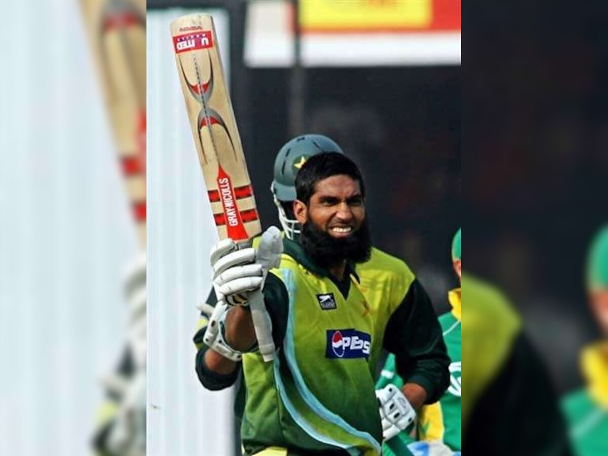 Intikhab Alam backs Mohammad Yousuf, says he is doing his best 