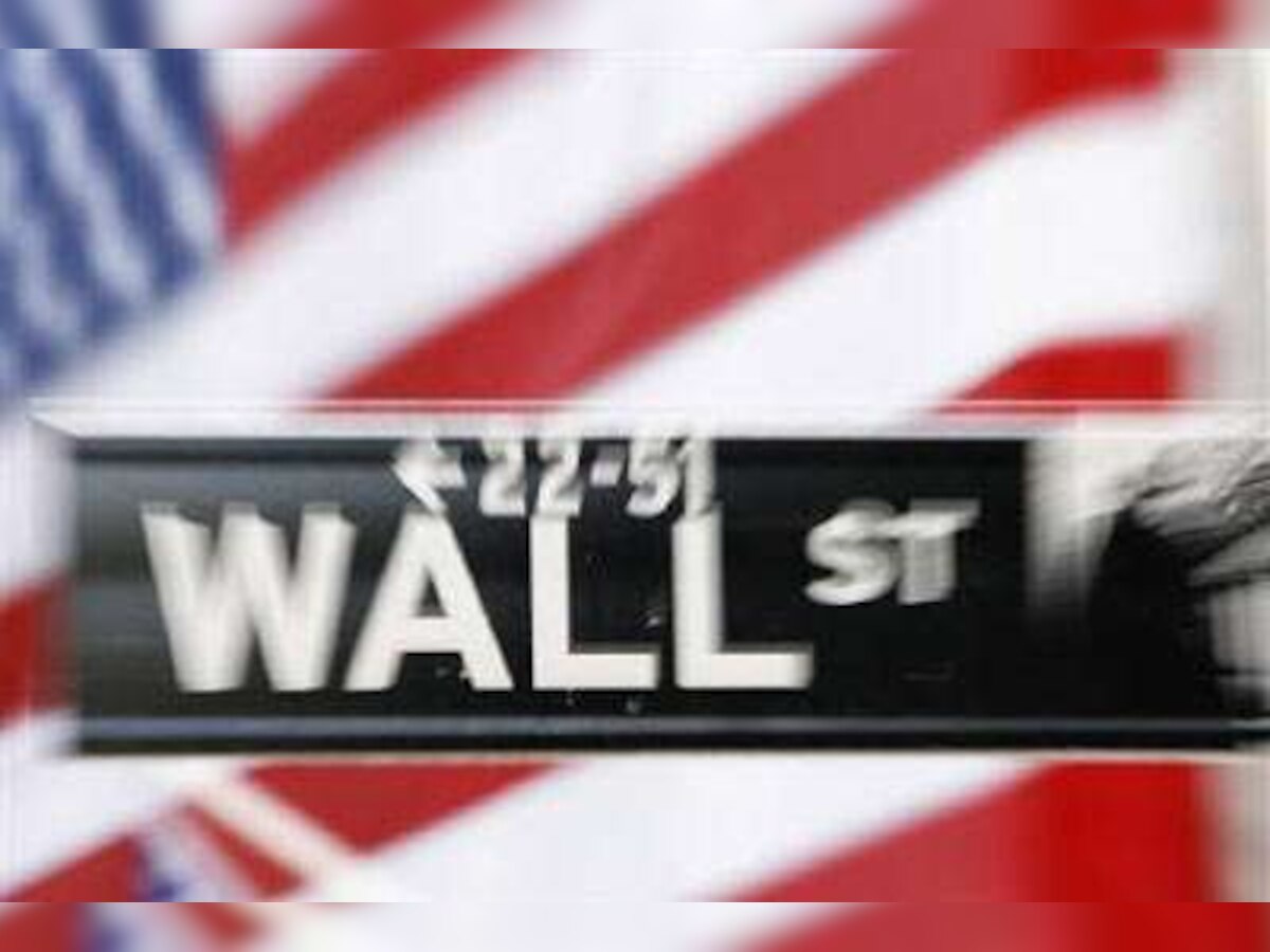 Wall Street hits back at Obama's bank curbs