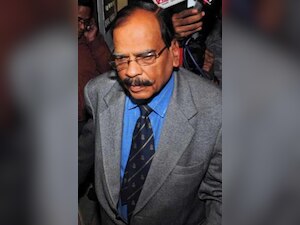 SPS Rathore stabbed by NID student outside court, conditon stable