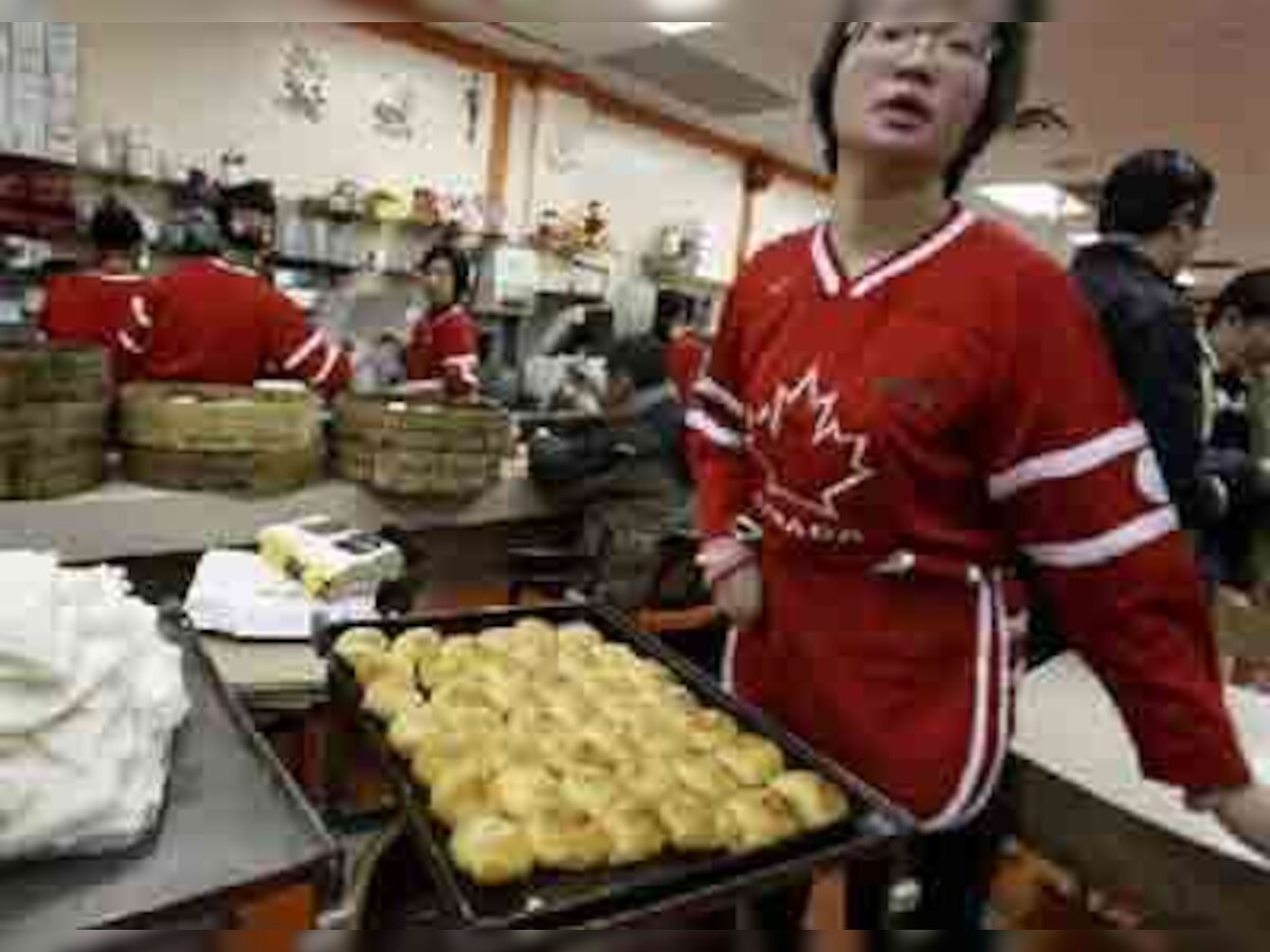 Hockey fever meets hot buns in Chinatown haven