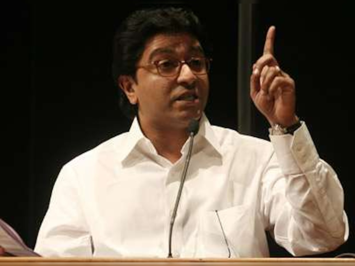 Ex-MLA charged with publicly announcing 'supari' to kill Raj Thackeray, gets bail