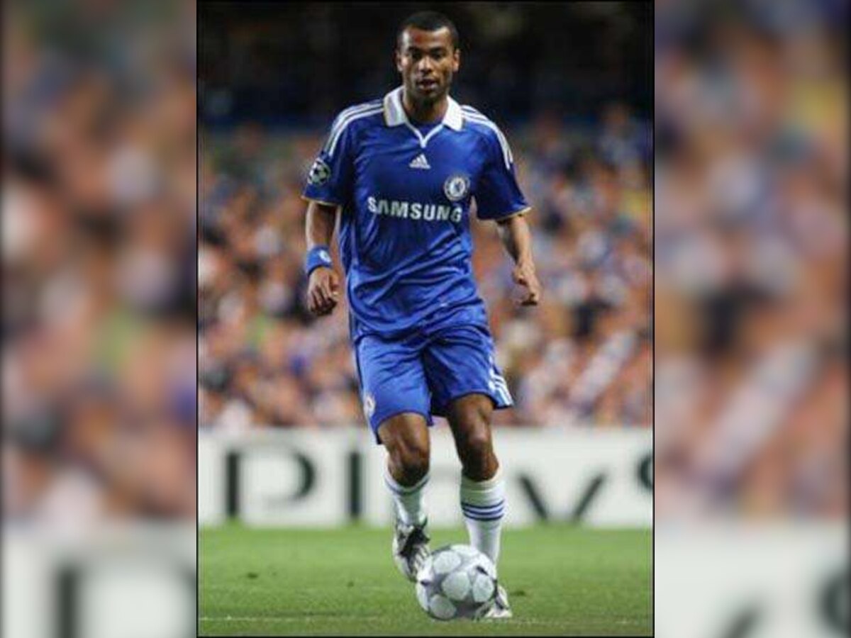 Ashley Cole’s escape route lies in choosing between Real Madrid, Barcelona