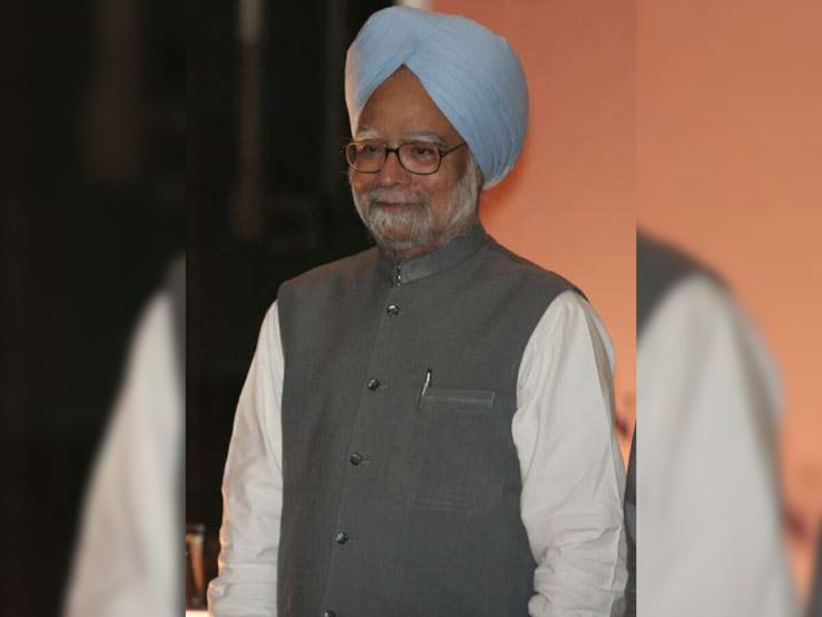 Dialogue only way forward with Pak, says Manmohan Singh