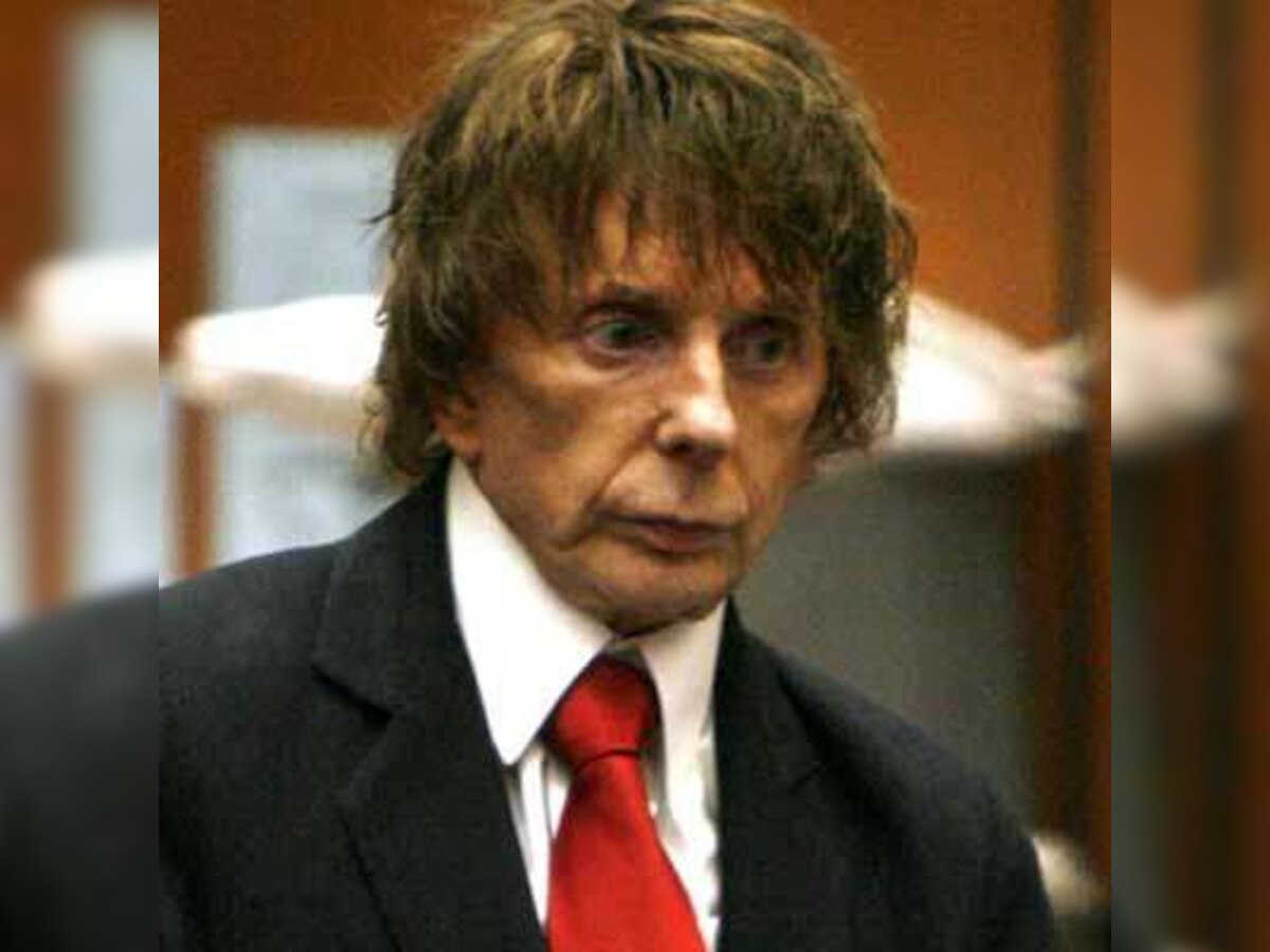 Phil Spector beaten up by fellow inmate