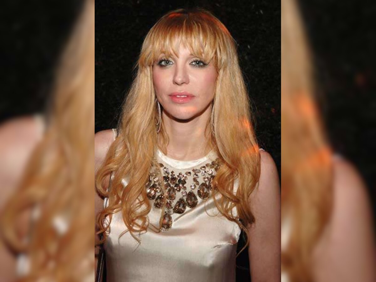 Courtney Love fuels rumours of new romance