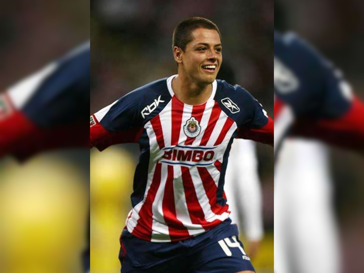 Manchester United agree deal for Mexican Javier Hernandez