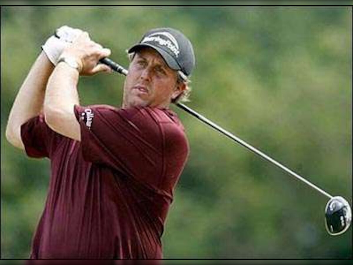 Phil Mickelson to join Tiger Woods in potent Quail Hollow field