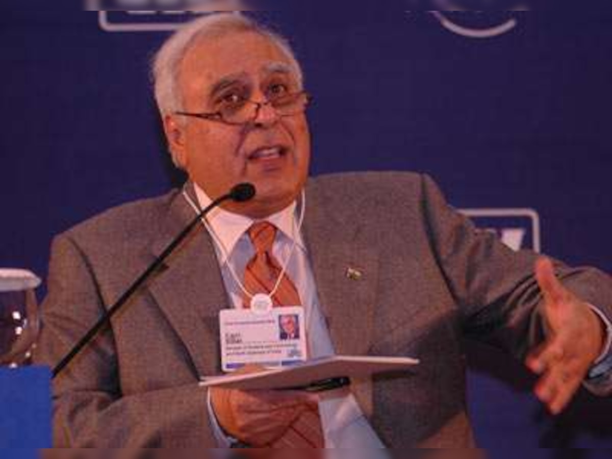 Kapil Sibal gives clean chit to All India Council of Technical Education 