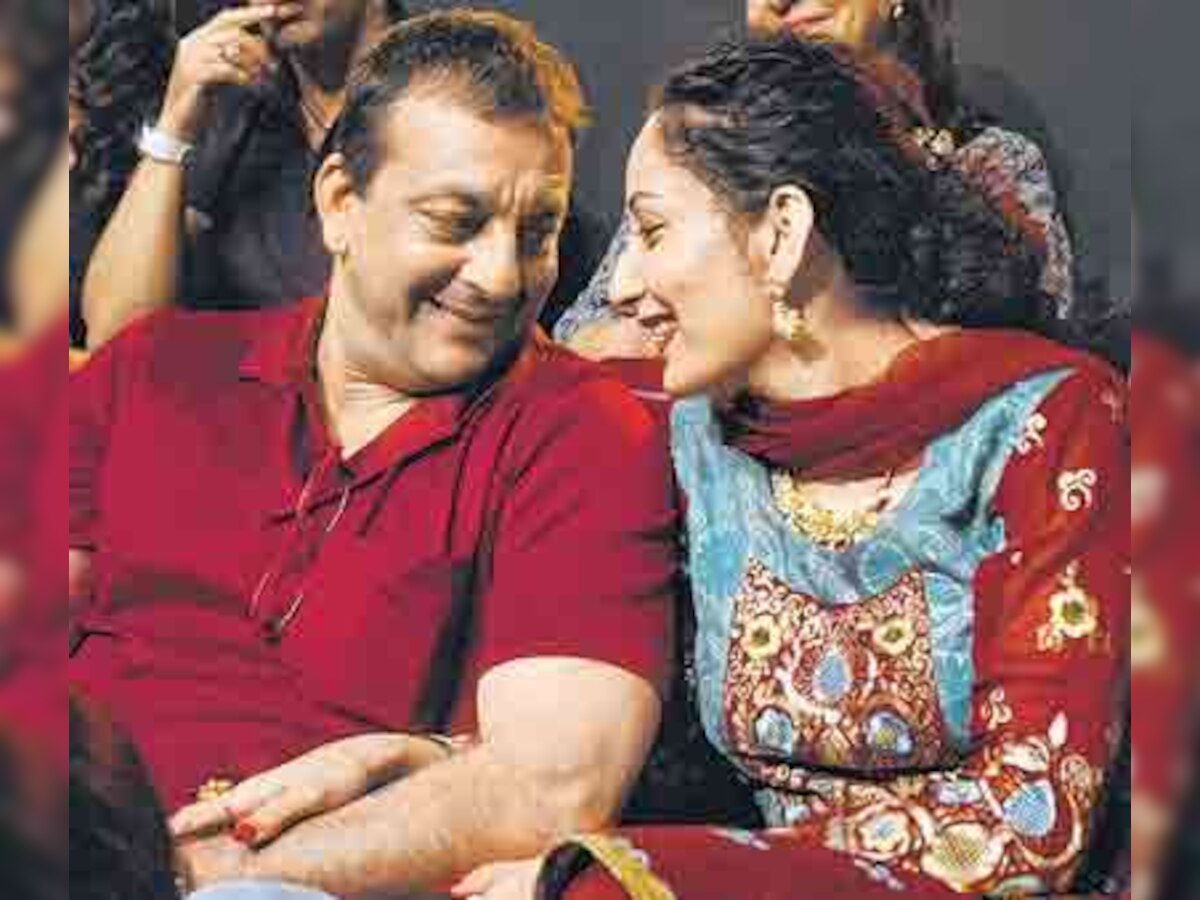 Sanjay Dutt puts Maanyata on ‘top’