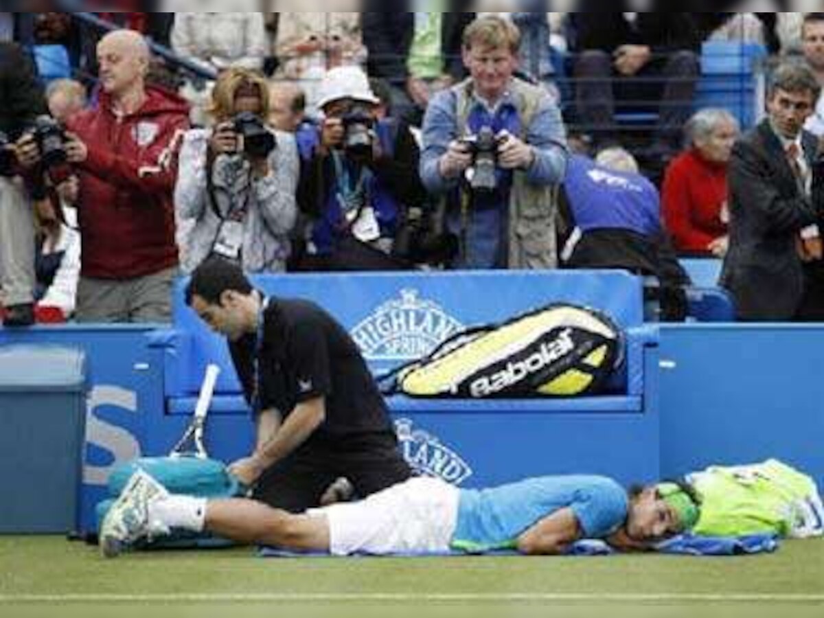 Rafael Nadal suffers injury scare at Queen's