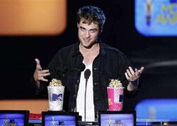 'Twilight' star Robert Pattinson related to Dracula