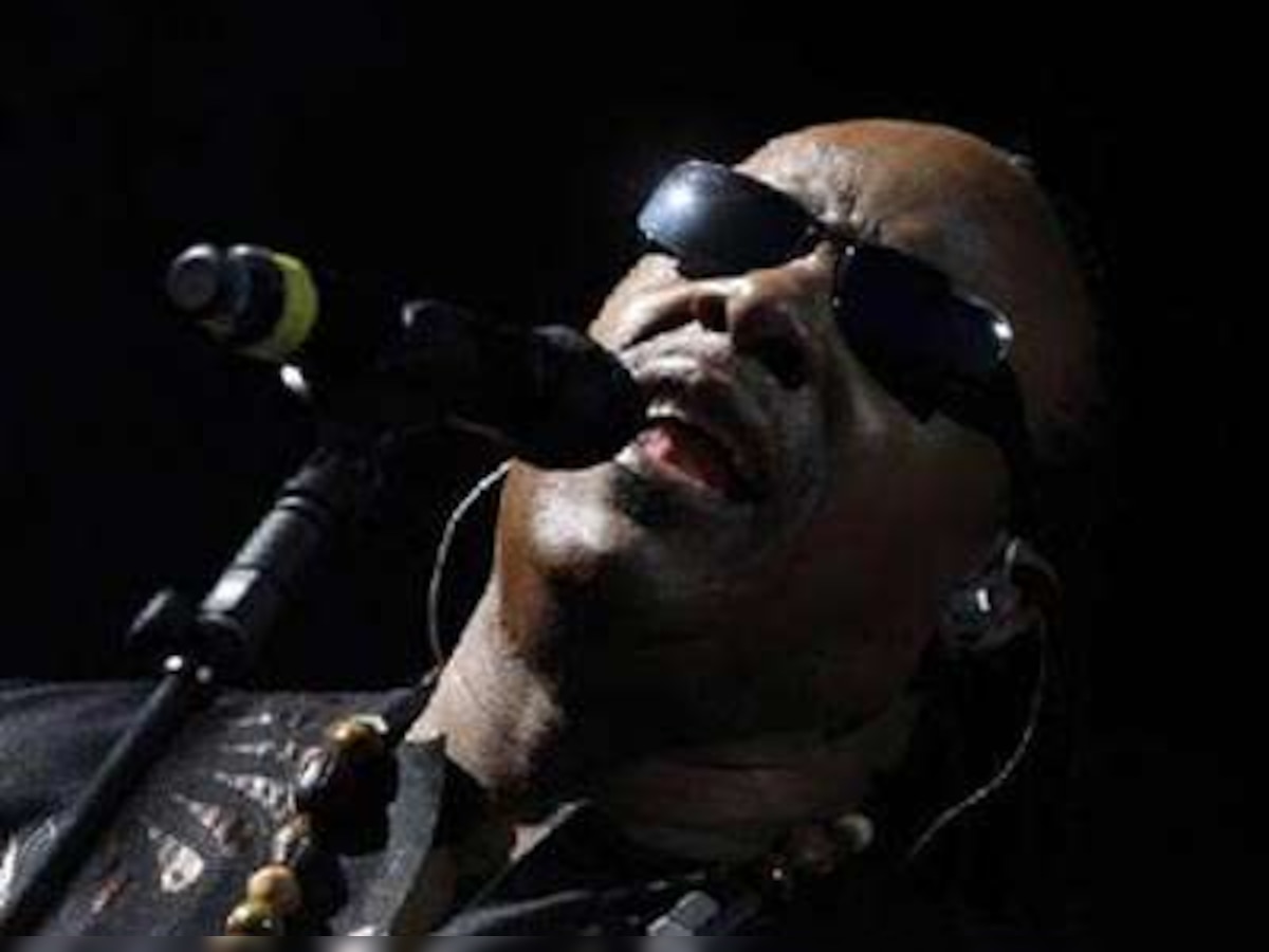 Stevie Wonder dedicates Glastonbury set to Michael Jackson