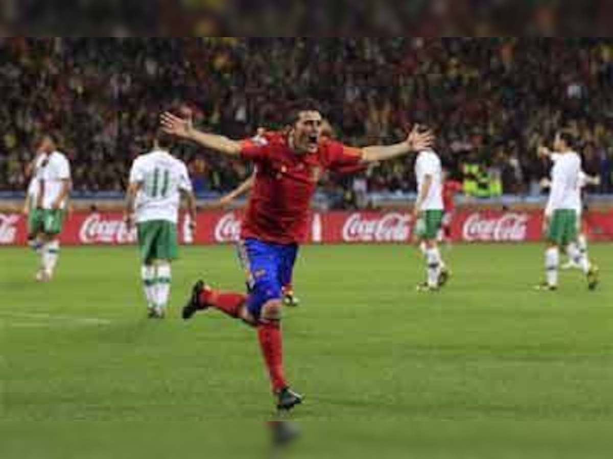 World Cup: Spain's Villa rallies behind strike partner Torres