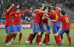 FIFA World Cup: Spain determined not to emulate glorious Dutch side