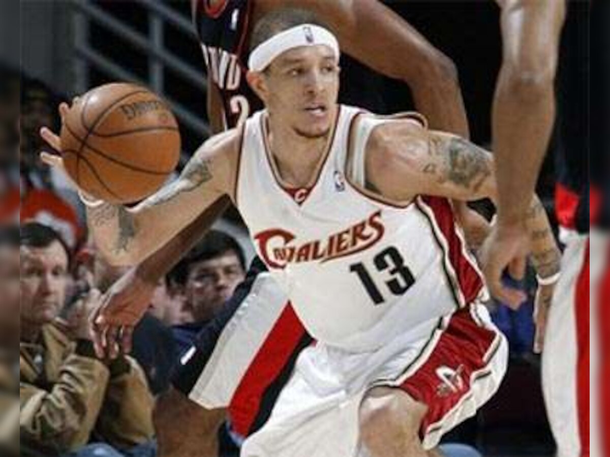 Cleveland Cavaliers' Delonte West pleads guilty to weapons charges