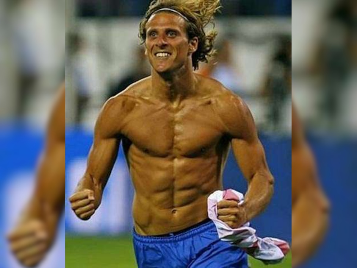 Golden Ball winner Diego Forlan leaves 40,000 spectators spellbound in Kolkata