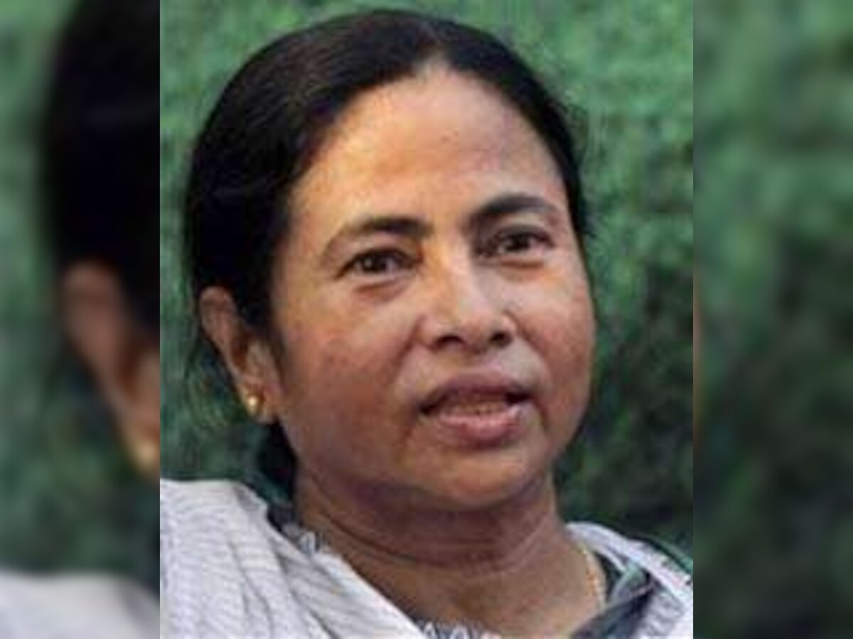 Mamata Banerjee asks Maoists to hold talks with govt, stop killings