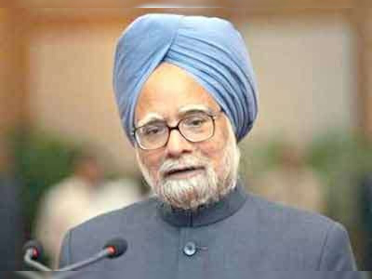 Kashmir unrest: Give peace a chance, says PM Manmohan Singh