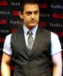 I am here to bring back smiles: Aamir Khan
