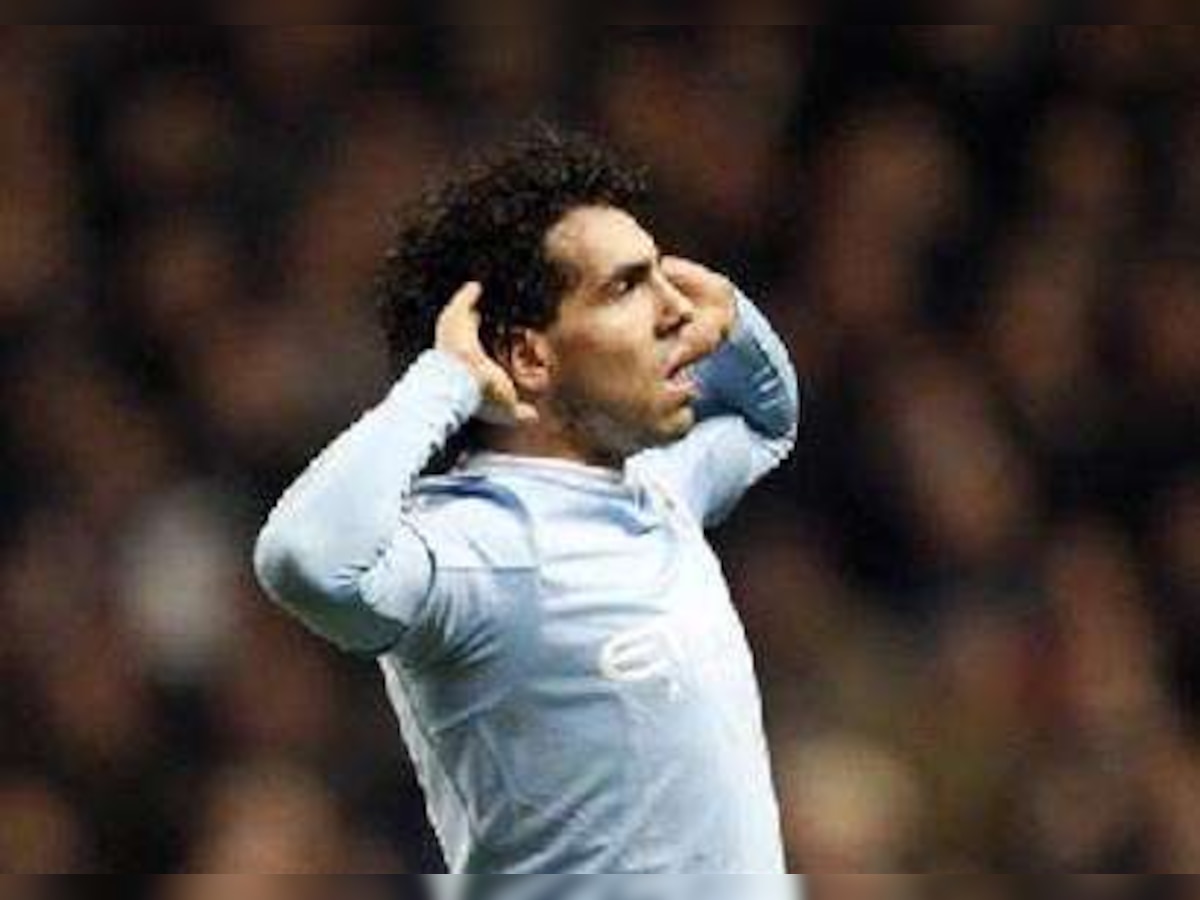 Premier League: Carlos Tevez  on target as Man City beat Liverpool 3-0