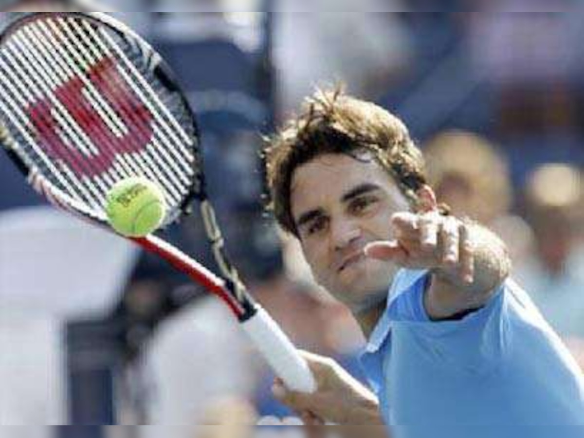 US Open: Roger Federer tops Jurgen Melzer, meets Robin Soderling in quarters