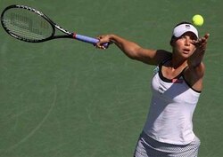 Vera Zvonareva reaches first US Open semi-final
