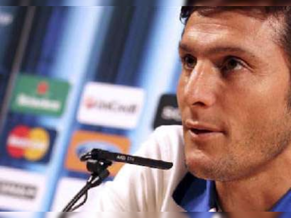 Inter Milan's Javier Zanetti taken to hospital after chest pains