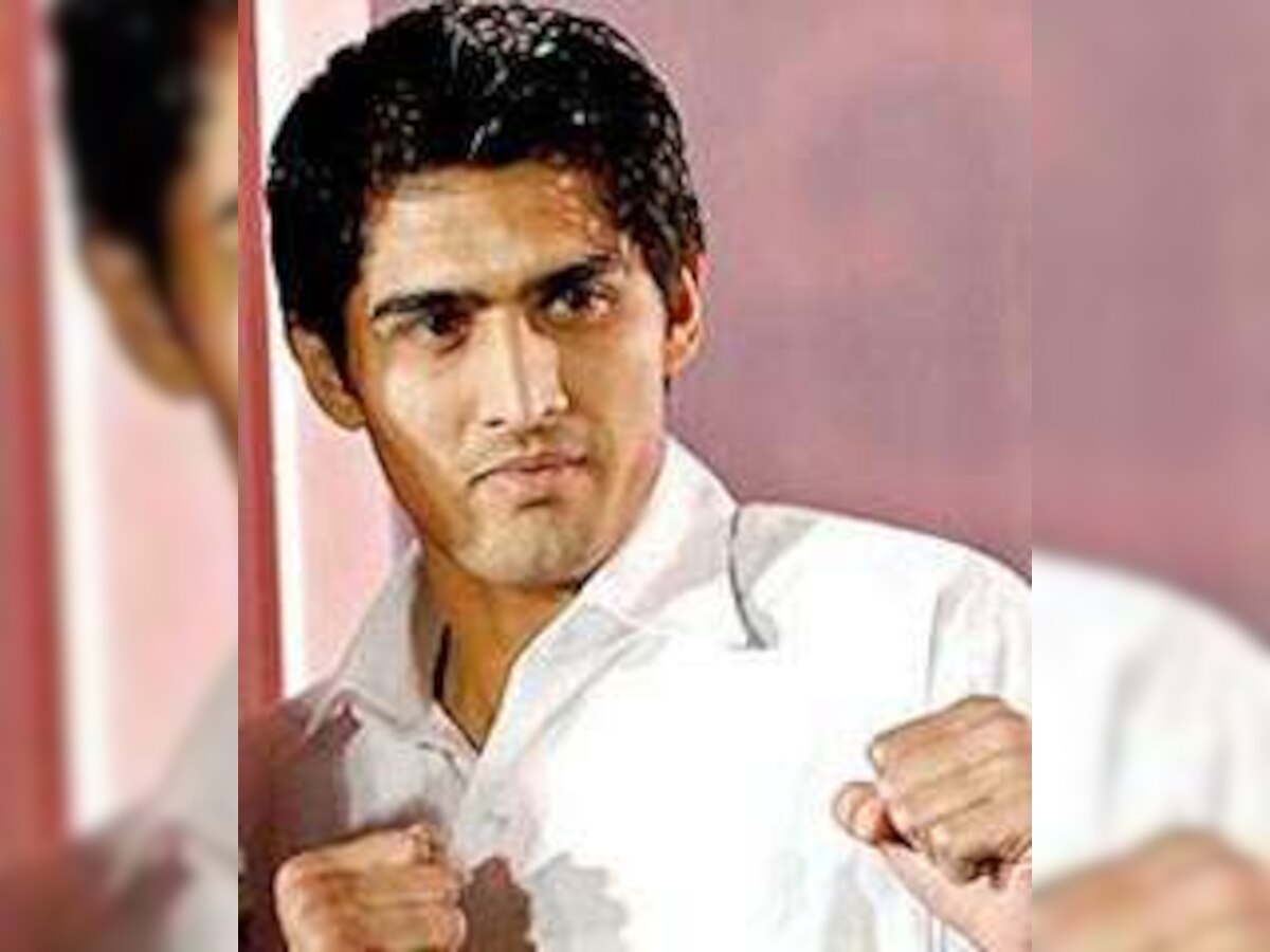 Vijender Singh and company arrive at C'Wealth Games village