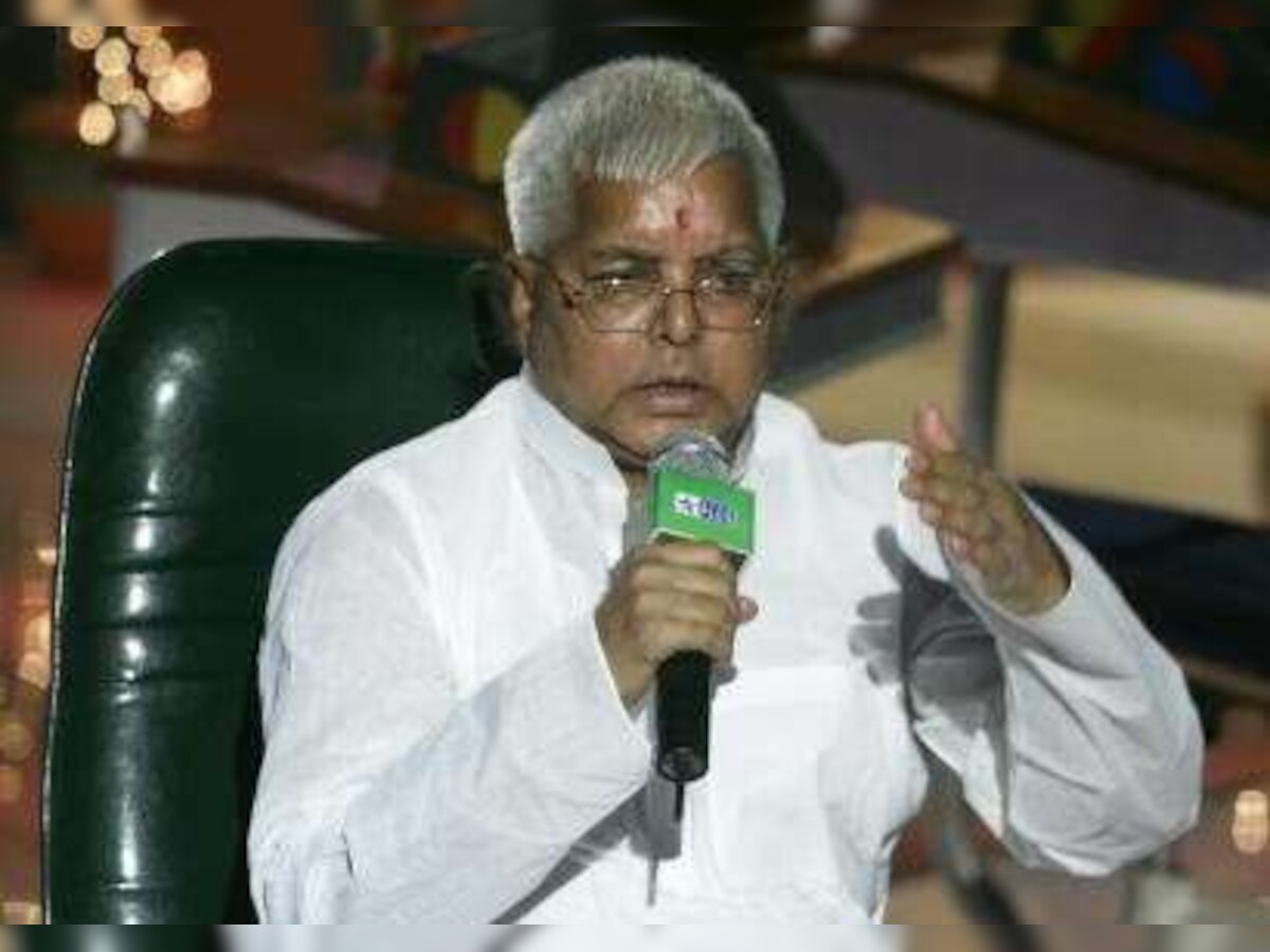Lalu Prasad decides to put to an end to poetry war with Nitish Kumar