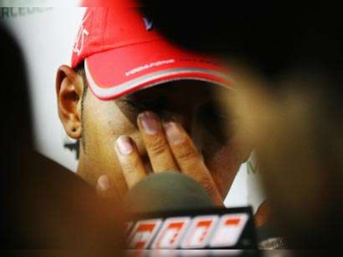 Lewis Hamilton's hopes suffer blow in Singapore