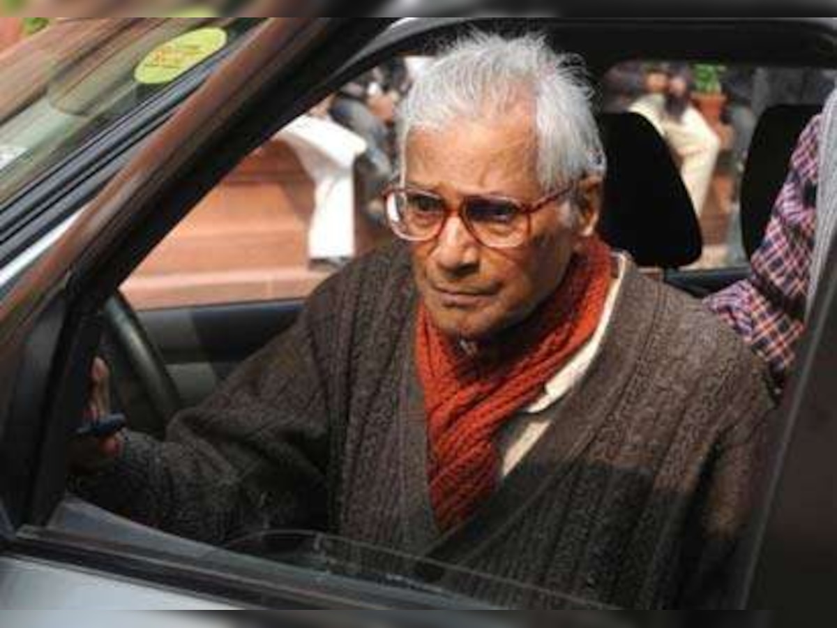 Condition of George Fernandes deteriorating