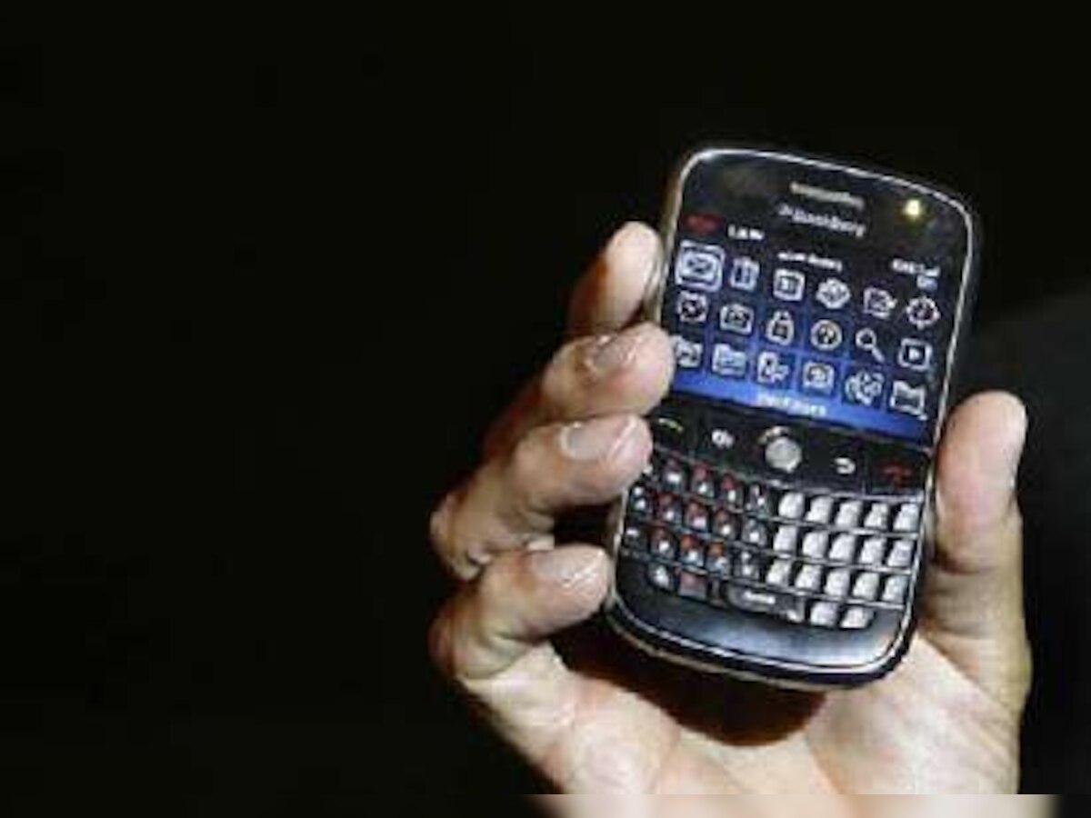 BlackBerry makers hope for positive outcome of talks with govt